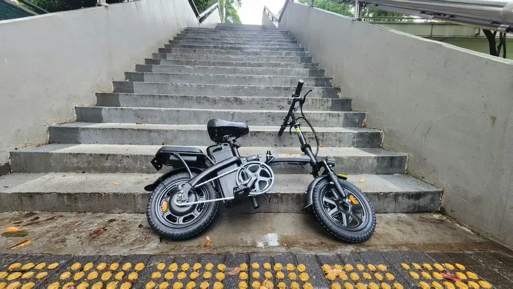 URLIFE F1L EU elcykel Black stelstørrelse by