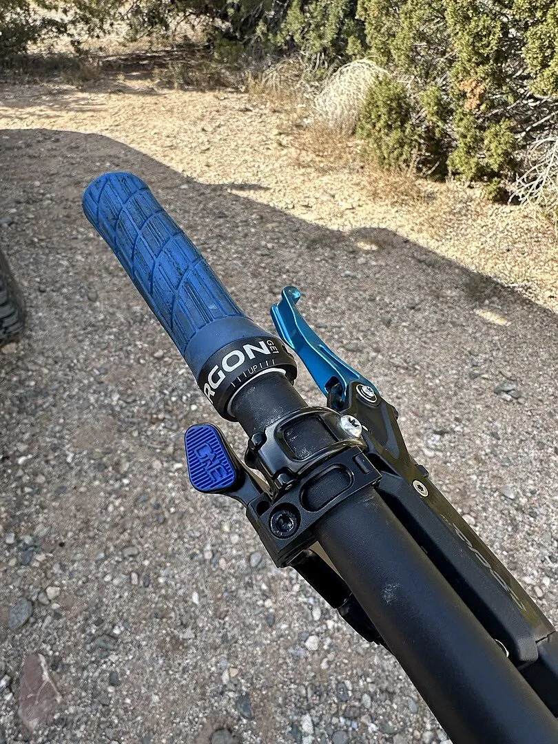 OneUp V3 dropper fjernbetjening inkl. kabel og hus