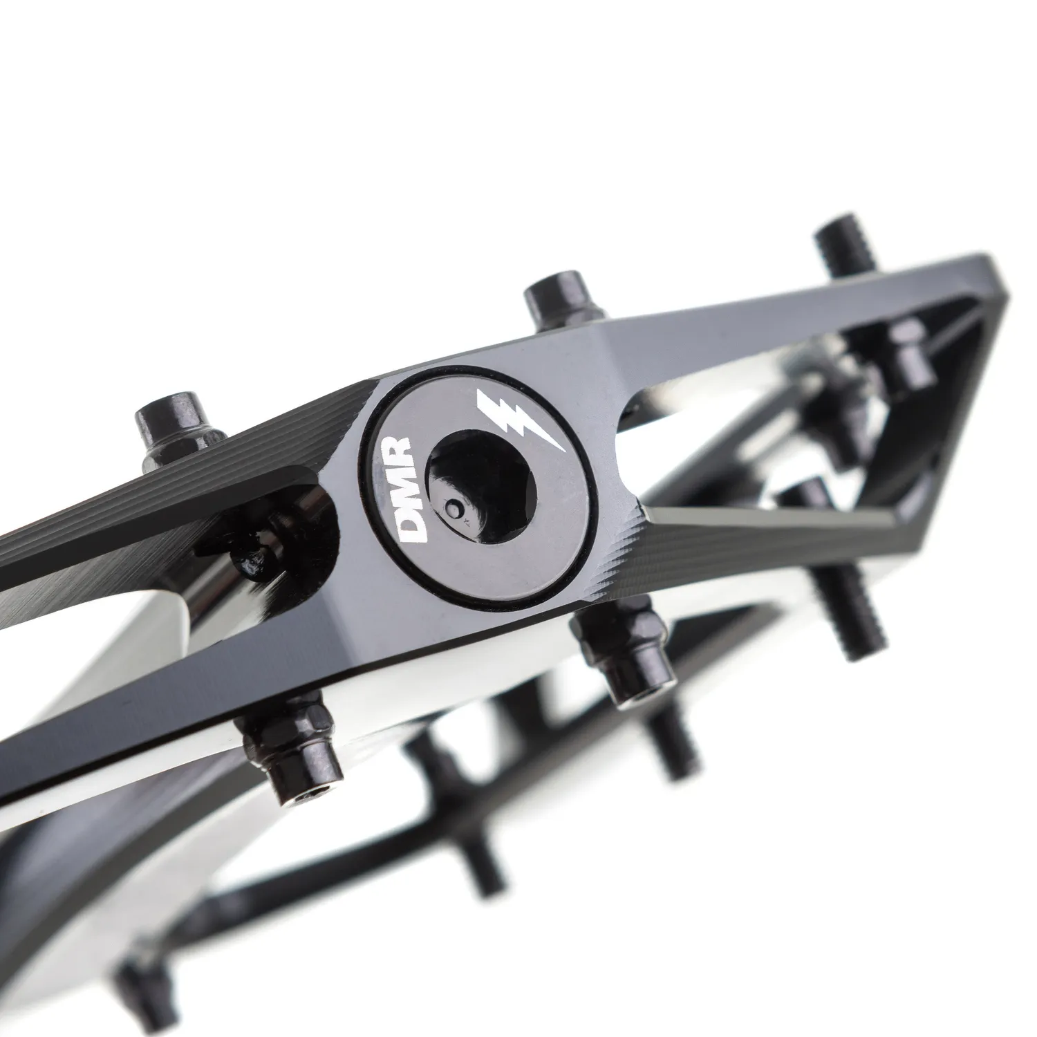DMR Vault Midi platformpedaler sort medium alu