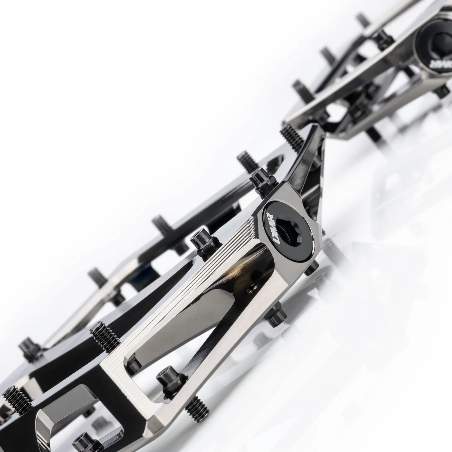 DMR Vault Black Chrome platformpedal concave alu
