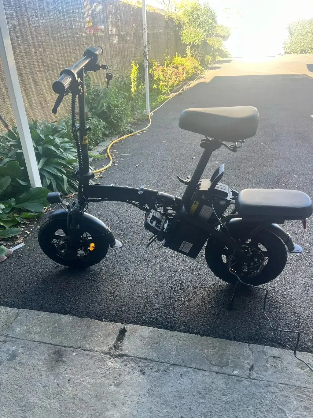 URLIFE F1L UK elcykel Black samlet i Danmark