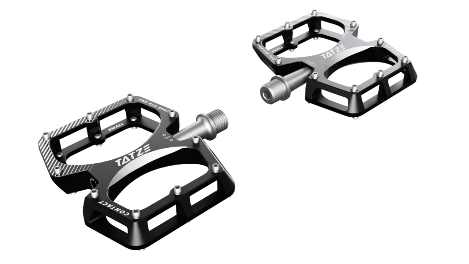 TATZE CONTACT CNC Small flatpedaler sort – lille 298 g