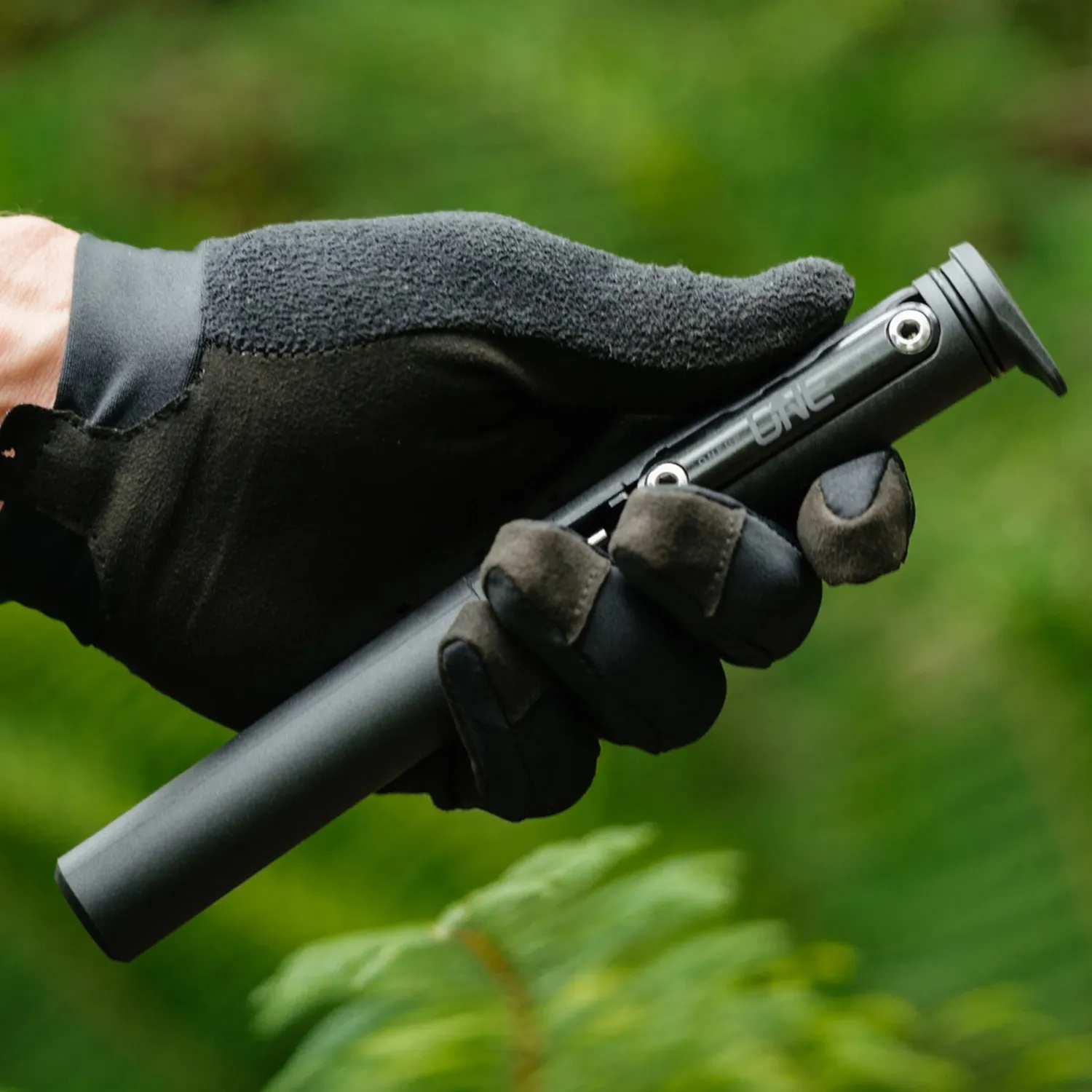 OneUp EDC 100cc pumpesæt med værktøj og plug-kit