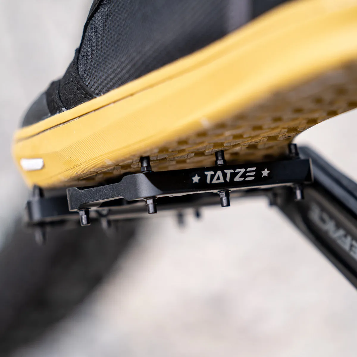 TATZE LINK TI flatpedaler titanaksel – ultraflade