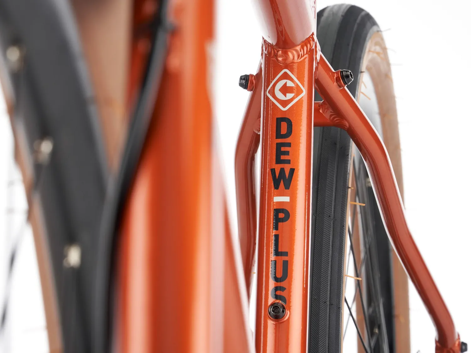 Kona Dew Plus citybike Orange MD hydraulisk
