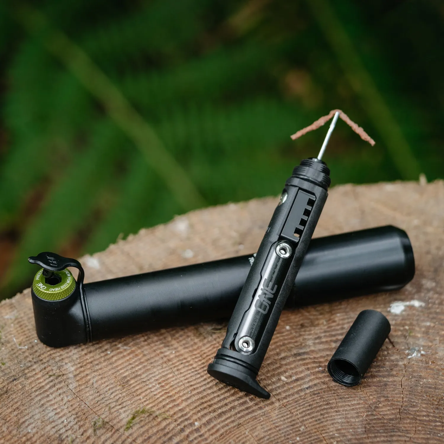 OneUp EDC 70cc pumpesæt kompakt med V2 tool