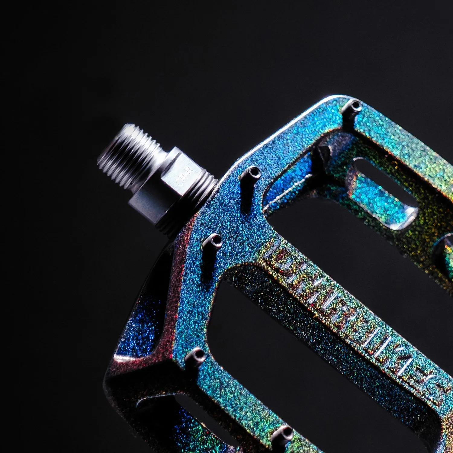 DMR V12 SE fladpedaler Galaxy sorte