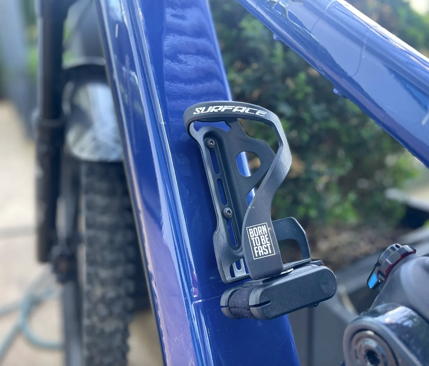 Silverback Surface flaskeholder alu front + multiværktøj