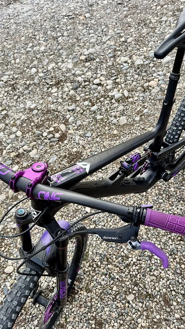 OneUp Carbon styr decals sæt lilla