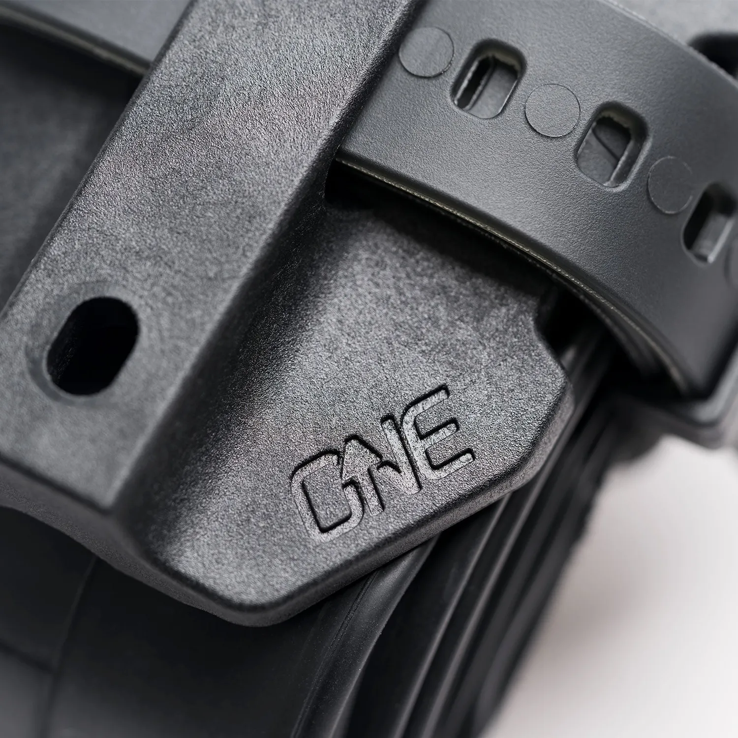 OneUp EDC Tube Strap holder med rem