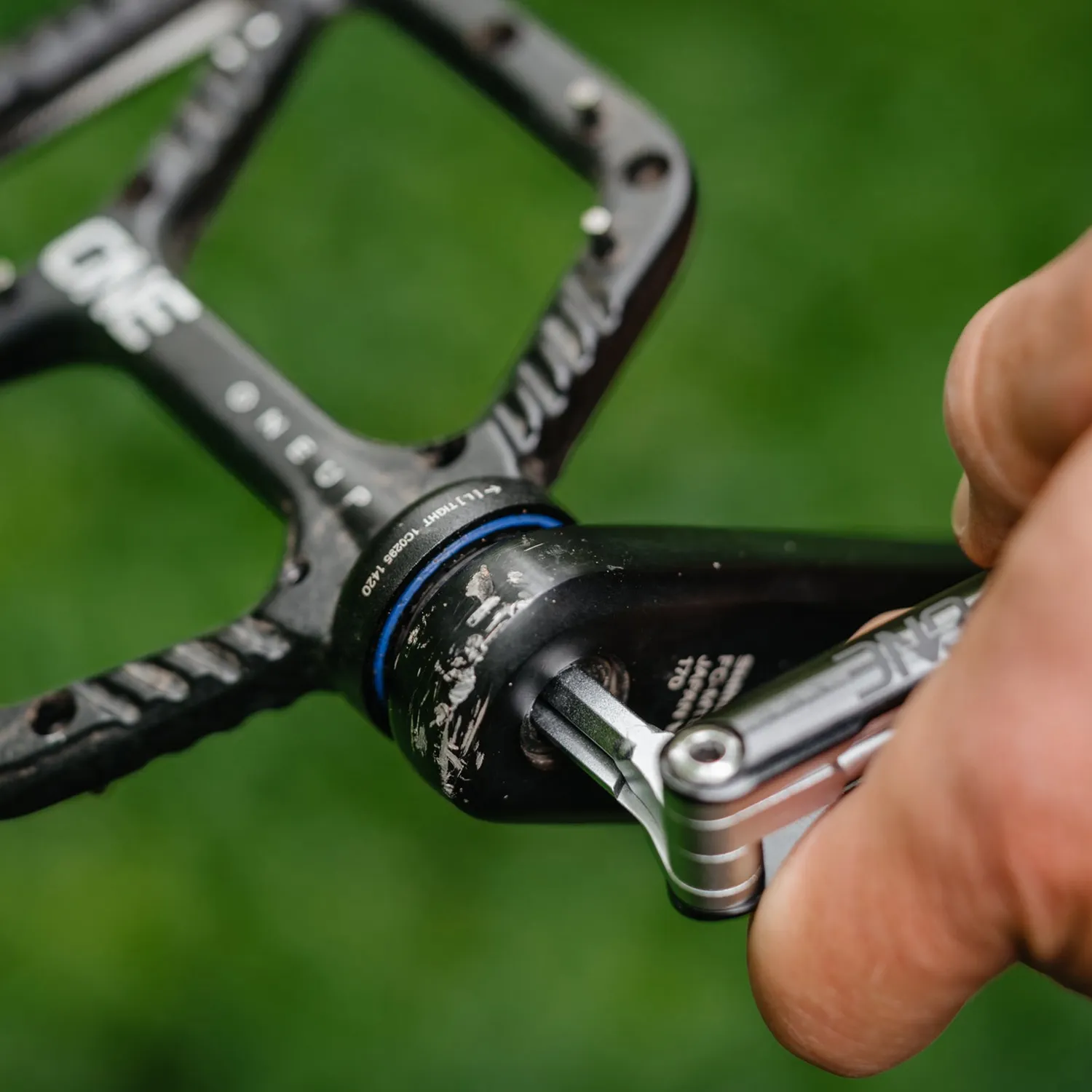 OneUp EDC Multi Tool multiværktøj 9 funktioner sort